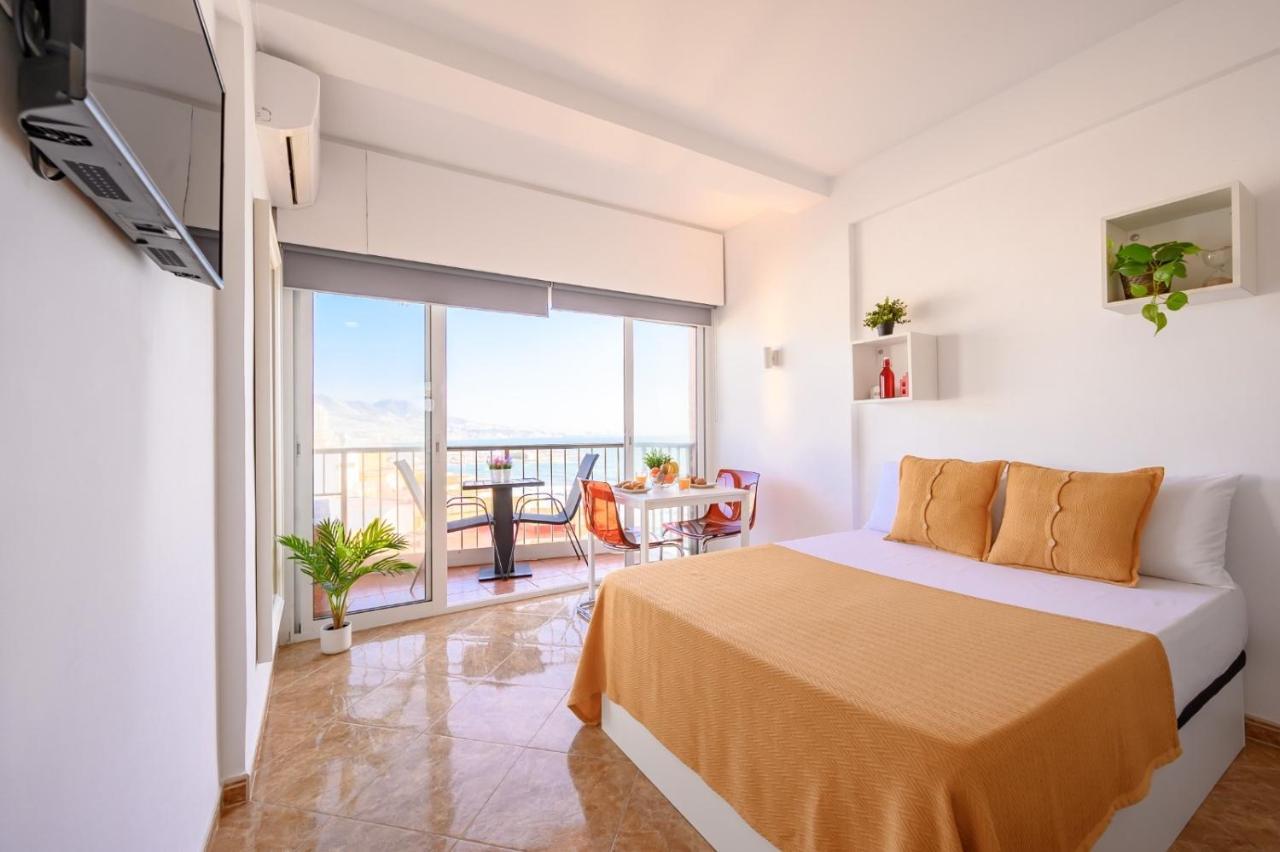 Sea & Mountain, Front Line, 1 Min To Beach By 10Tosea Fuengirola Ngoại thất bức ảnh